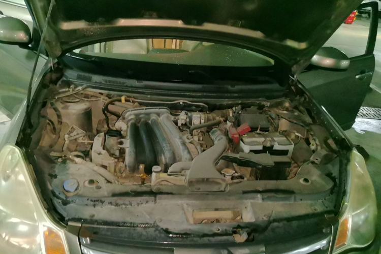 Used Nissan Sylphy 2012 Classic 1.6XE Manual Comfort Edition Engine Bay
