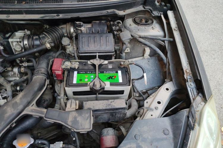 Used Nissan Sylphy 2012 Classic 1.6 XL Automatic Luxury Edition Engine Bay Left