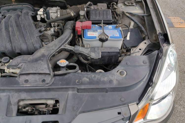 Used Nissan Sylphy 2012 Classic 1.6XE Automatic Comfort Edition Engine Bay Left