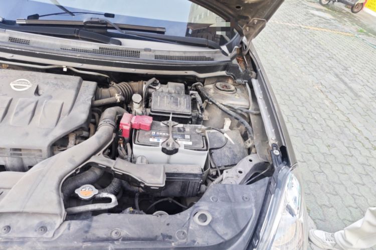 Used Nissan Sylphy 2012 Classic 1.6XE Manual Comfort Edition Engine Bay Left
