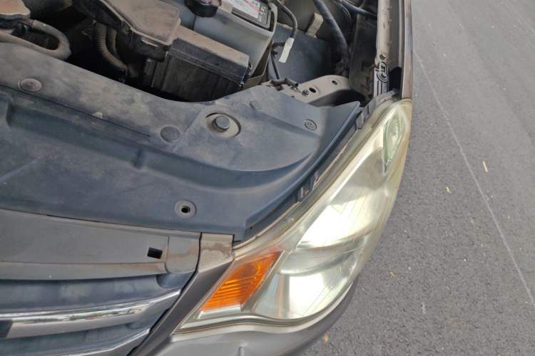Used Nissan Sylphy 2012 Classic 1.6XE Automatic Comfort Edition Engine Bay Left