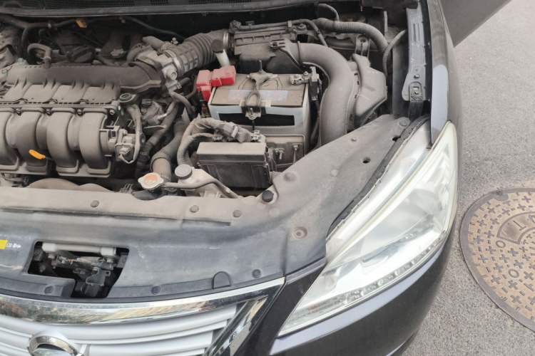 Used Nissan Sylphy  Engine Bay Left