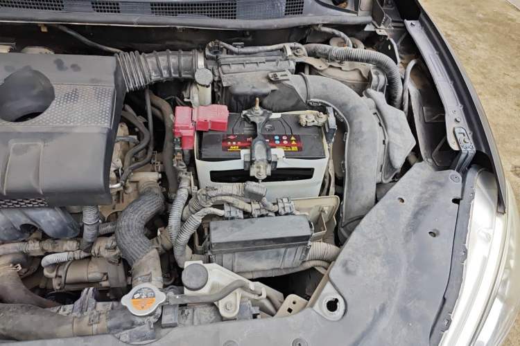 Used Nissan Sylphy 2012 1.6 XL CVT Luxury Edition Engine Bay Left