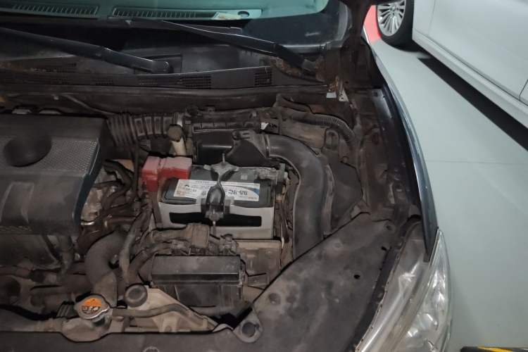 Used Nissan Sylphy 2012 1.6 XL CVT Luxury Edition Engine Bay Left