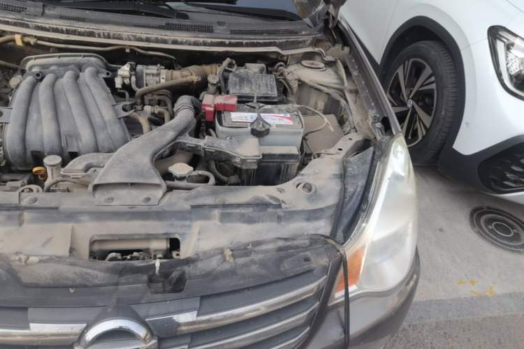 Used Nissan Sylphy 2012 Classic 1.6XE Manual Comfort Edition Engine Bay Left