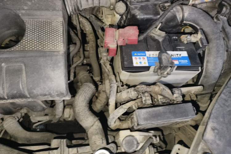 Used Nissan Sylphy 2012 1.6 XL CVT Luxury Edition Engine Bay Left