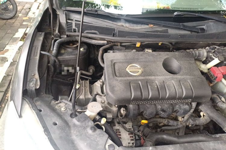 Used Nissan Sylphy 2012 1.6 XL CVT Luxury Edition Engine Bay Right