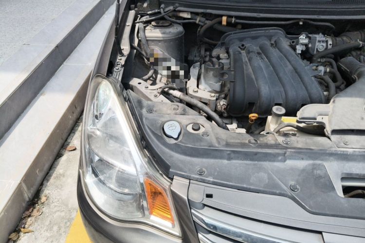 Used Nissan Sylphy 2012 Classic 1.6XE Manual Comfort Edition Engine Bay Right