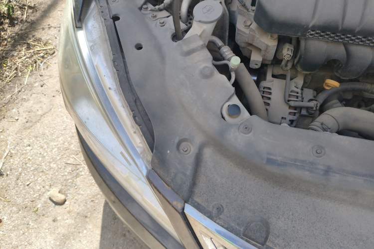 Used Nissan Sylphy 2012 1.6 XL CVT Luxury Edition Engine Bay Right