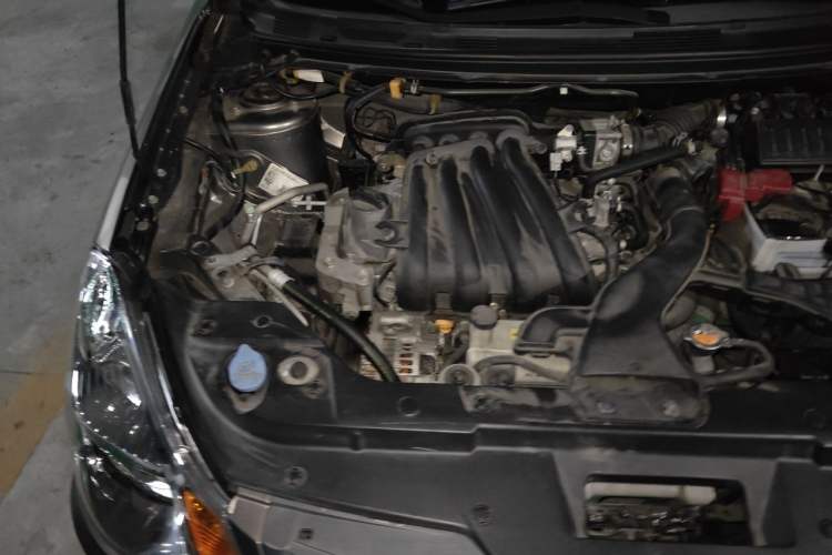 Used Nissan Sylphy 2012 Classic 1.6XE Automatic Comfort Edition Engine Bay Right