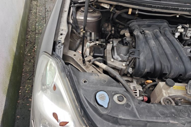 Used Nissan Sylphy 2012 Classic 1.6XE Automatic Comfort Edition Engine Bay Right