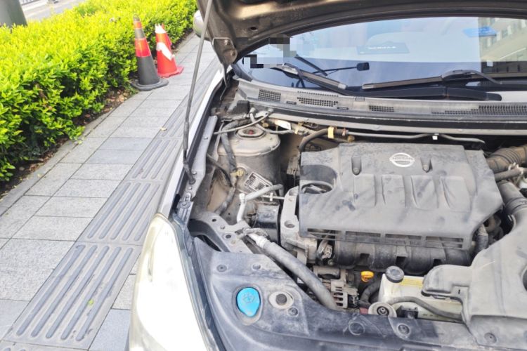 Used Nissan Sylphy 2012 Classic 1.6XE Manual Comfort Edition Engine Bay Right