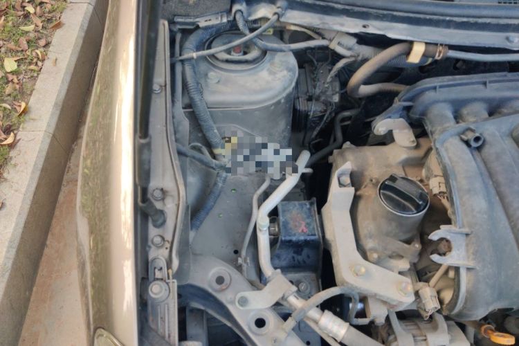 Used Nissan Sylphy 2012 Classic 1.6XE Manual Comfort Edition Engine Bay Right