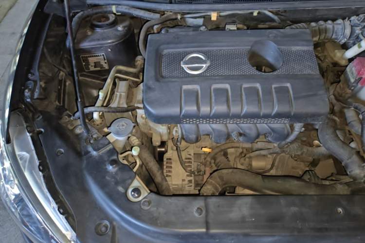 Used Nissan Sylphy 2012 1.6 XL CVT Luxury Edition Engine Bay Right