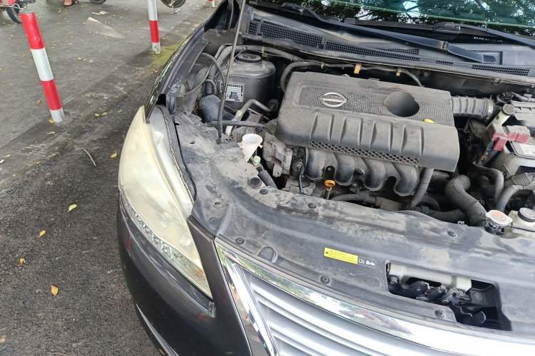 Used Nissan Sylphy 2012 1.6 XL CVT Luxury Edition Engine Bay Right