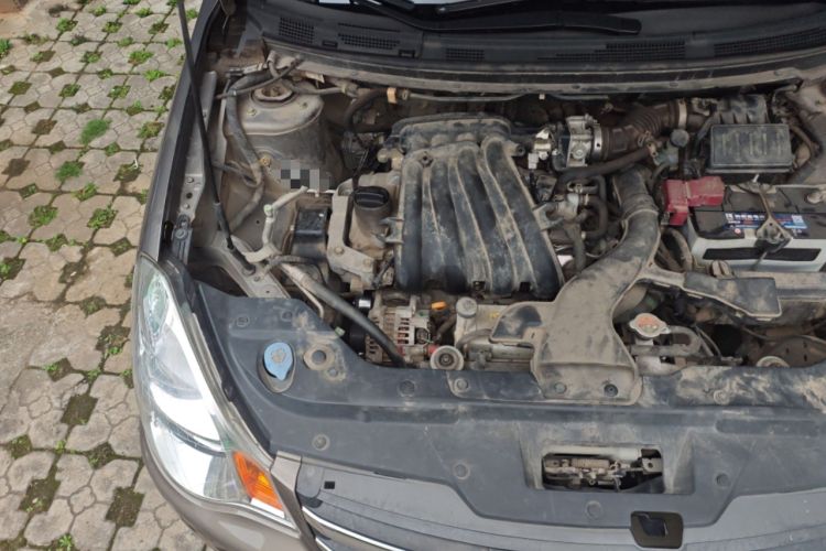 Used Nissan Sylphy 2012 Classic 1.6XE Automatic Comfort Edition Engine Bay Right