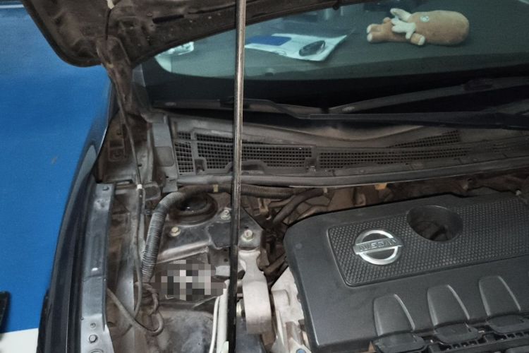 Used Nissan Sylphy 2012 1.8XL CVT Luxury Edition Engine Bay Right