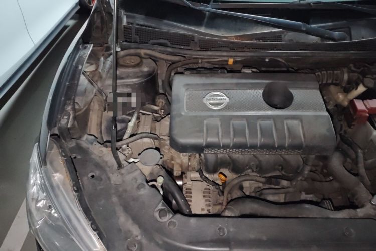 Used Nissan Sylphy 2012 1.6 XL CVT Luxury Edition Engine Bay Right