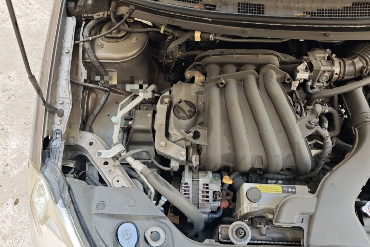 Used Nissan Sylphy 2012 Classic 1.6XE Manual Comfort Edition Engine Bay Right