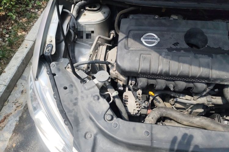 Used Nissan Sylphy 2012 1.6 XL Manual Luxury Edition Engine Bay Right