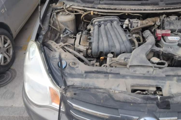 Used Nissan Sylphy 2012 Classic 1.6XE Manual Comfort Edition Engine Bay Right