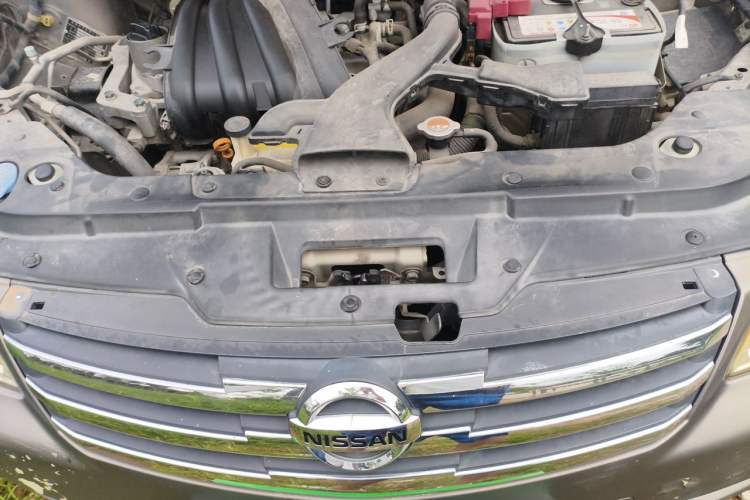 Used Nissan Sylphy 2012 Classic 1.6XE Manual Comfort Edition Engine Bay