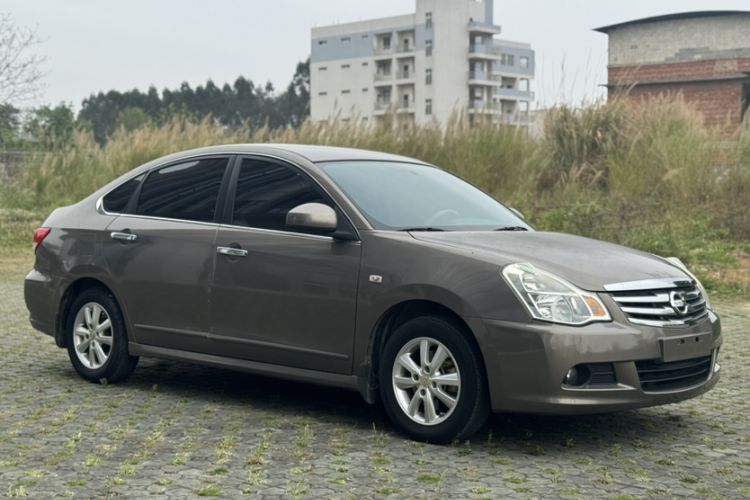 Used Nissan Sylphy 2012 Classic 1.6XE Automatic Comfort Edition Exterior 2