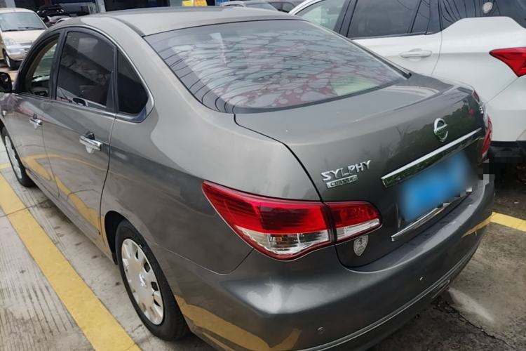 Used Nissan Sylphy 2012 Classic 1.6XE Automatic Comfort Edition Exterior 2