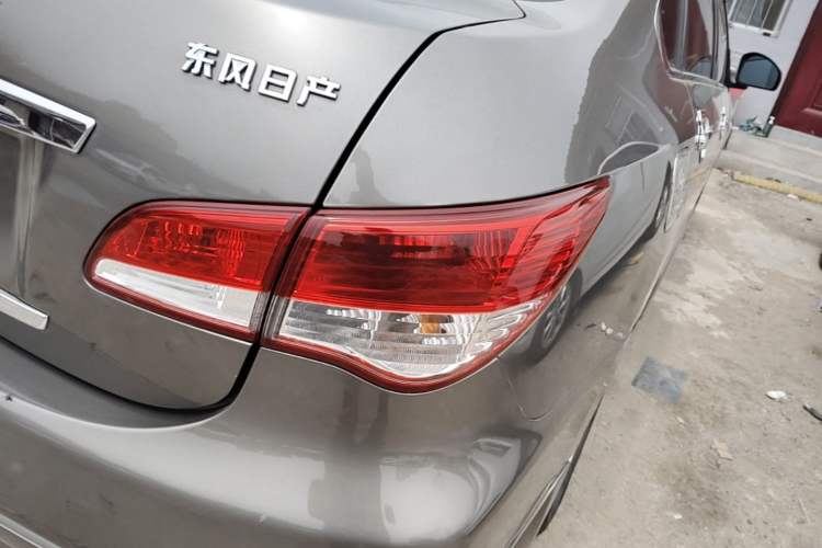 Used Nissan Sylphy 2012 Classic 1.6XE Automatic Comfort Edition Exterior 3