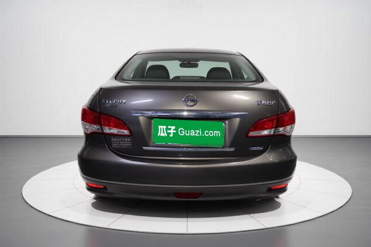 Used Nissan Sylphy 2012 Classic 1.6XE Manual Comfort Edition Exterior 4