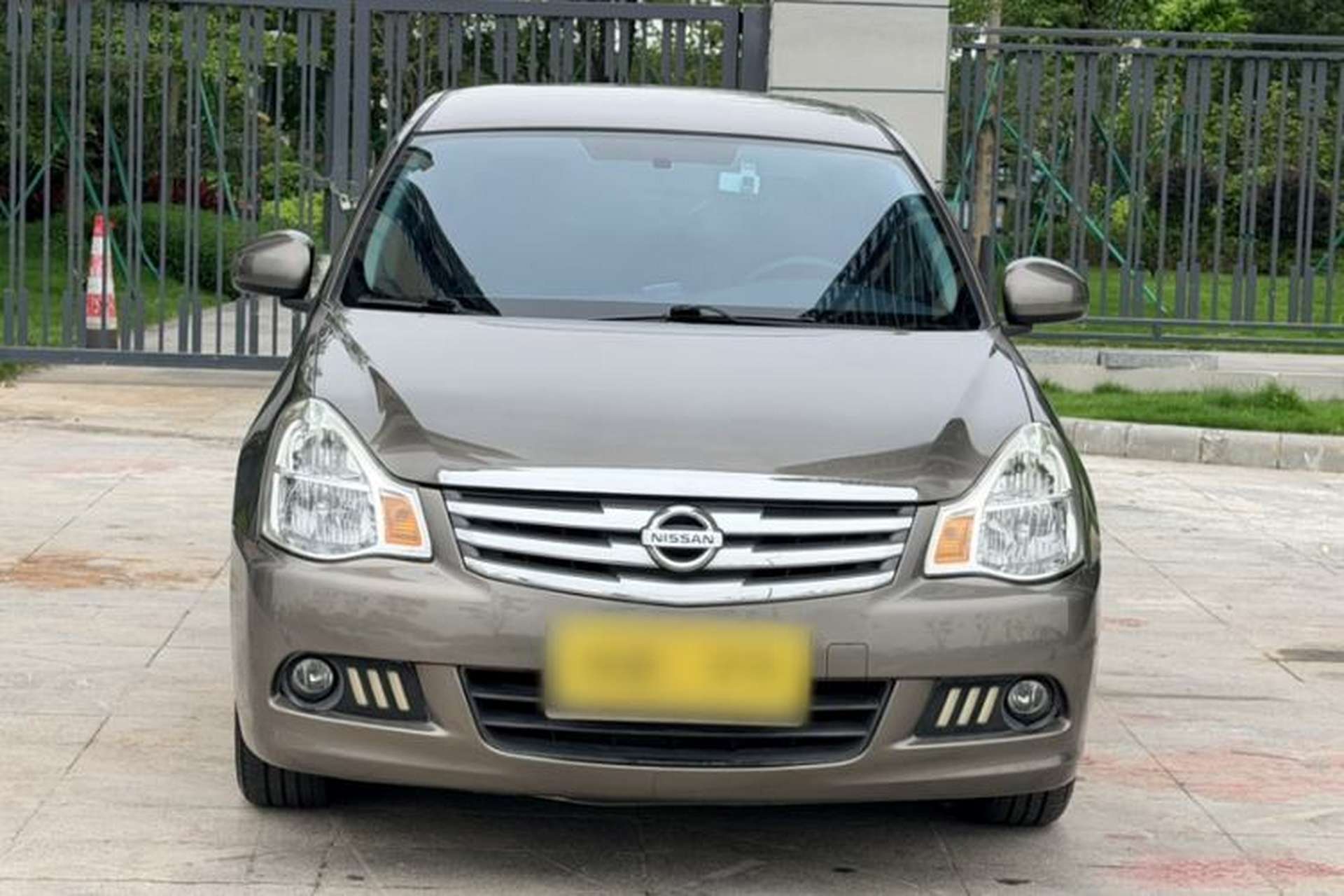 Used Nissan Sylphy 2012 Classic 1.6XE Automatic Comfort Edition Exterior 4