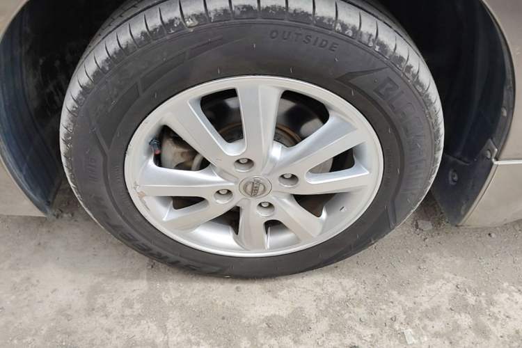 Used Nissan Sylphy 2012 Classic 1.6XE Automatic Comfort Edition Exterior 4