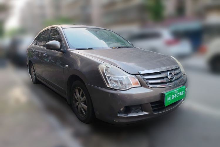 Used Nissan Sylphy 2012 Classic 1.6 XL Automatic Luxury Edition Front Right 45 Deg