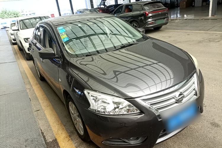 Used Nissan Sylphy 2012 1.6 XL CVT Luxury Edition Front Right 45 Deg