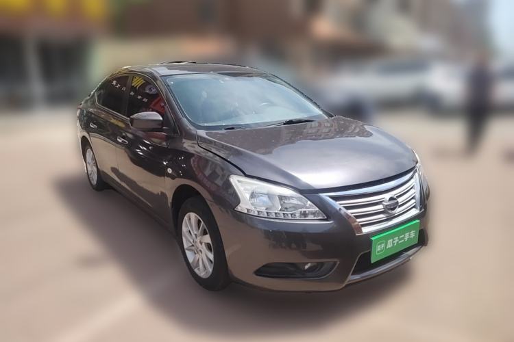 Used Nissan Sylphy 2012 1.6 XL Manual Luxury Edition Front Right 45 Deg