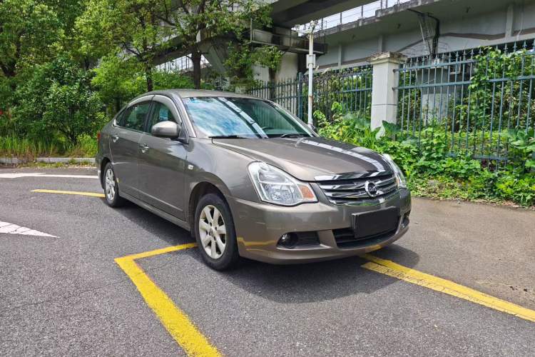 Used Nissan Sylphy 2012 Classic 1.6XE Automatic Comfort Edition Front Right 45 Deg