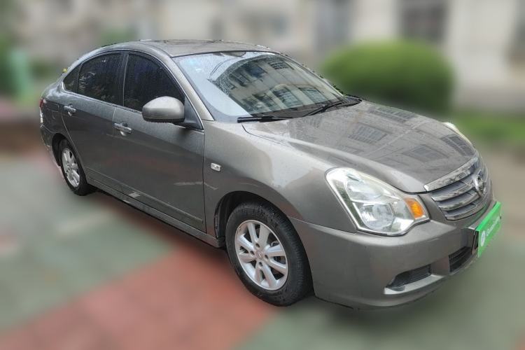 Used Nissan Sylphy 2012 Classic 1.6 XL Automatic Luxury Edition Front Right 45 Deg