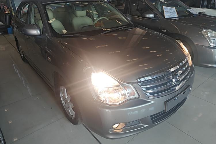 Used Nissan Sylphy 2012 Classic 1.6XE Automatic Comfort Edition Front Right 45 Deg