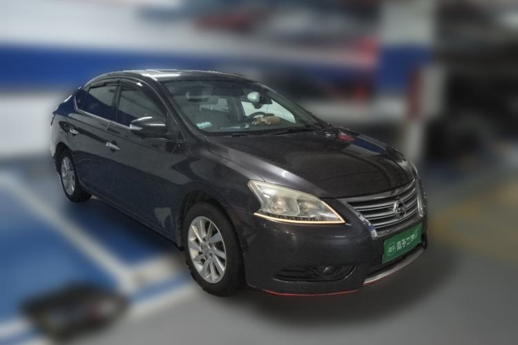 Used Nissan Sylphy 2012 1.8XL CVT Luxury Edition Front Right 45 Deg