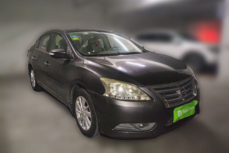 Used Nissan Sylphy 2012 1.8XL CVT Luxury Edition Front Right 45 Deg