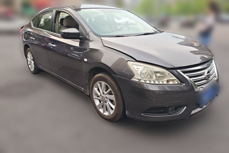 Used Nissan Sylphy 2012 1.6 XL CVT Luxury Edition Front Right 45 Deg