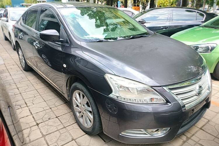 Used Nissan Sylphy 2012 1.6 XL Manual Luxury Edition Front Right 45 Deg
