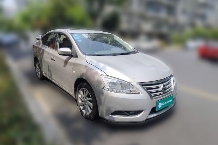 Used Nissan Sylphy 2012 1.6 XL Manual Luxury Edition Front Right 45 Deg