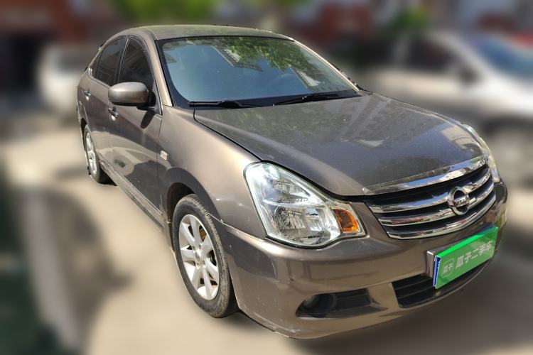 Used Nissan Sylphy 2012 Classic 1.6XE Automatic Comfort Edition Front Right 45 Deg