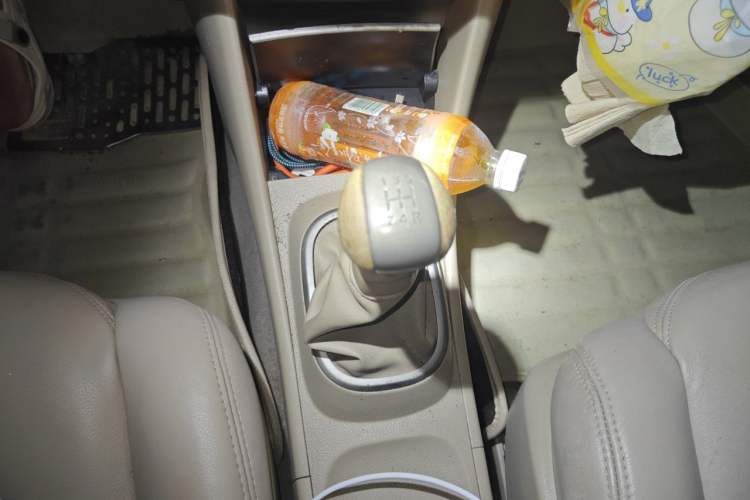 Used Nissan Sylphy 2012 Classic 1.6XE Manual Comfort Edition Gear Lever
