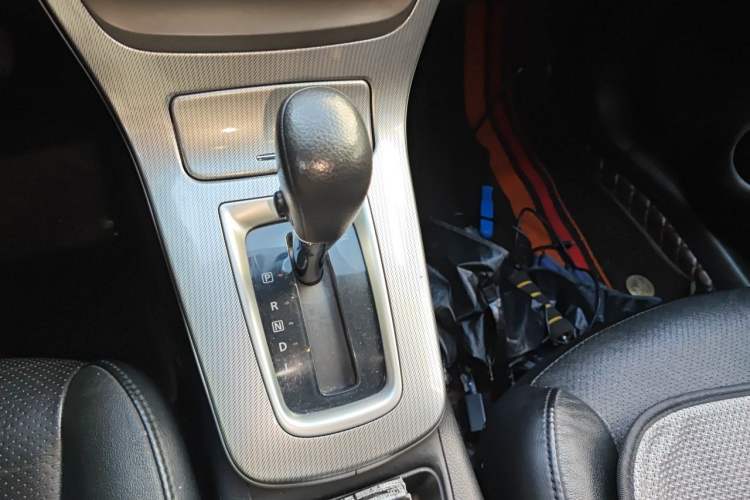 Used Nissan Sylphy 2012 1.6 XL CVT Luxury Edition Gear Lever