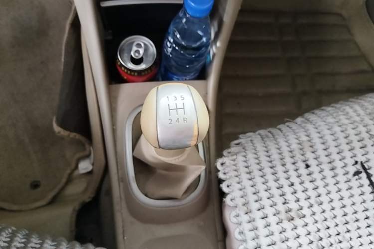Used Nissan Sylphy 2012 Classic 1.6XE Manual Comfort Edition Gear Lever