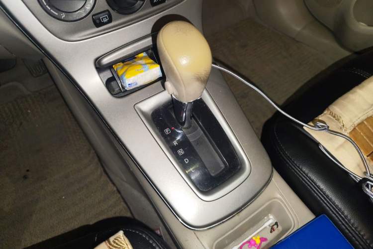 Used Nissan Sylphy 2012 1.6XE CVT Comfort Edition Gear Lever