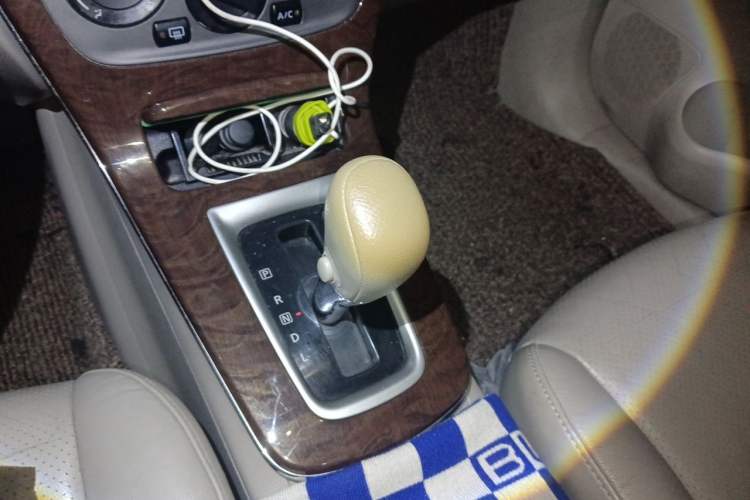 Used Nissan Sylphy 2012 1.6 XL CVT Luxury Edition Gear Lever