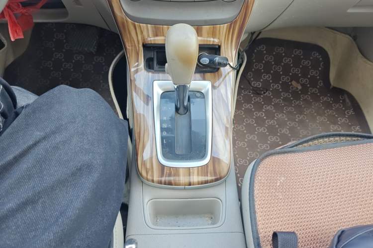 Used Nissan Sylphy 2012 1.6 XL CVT Luxury Edition Gear Lever